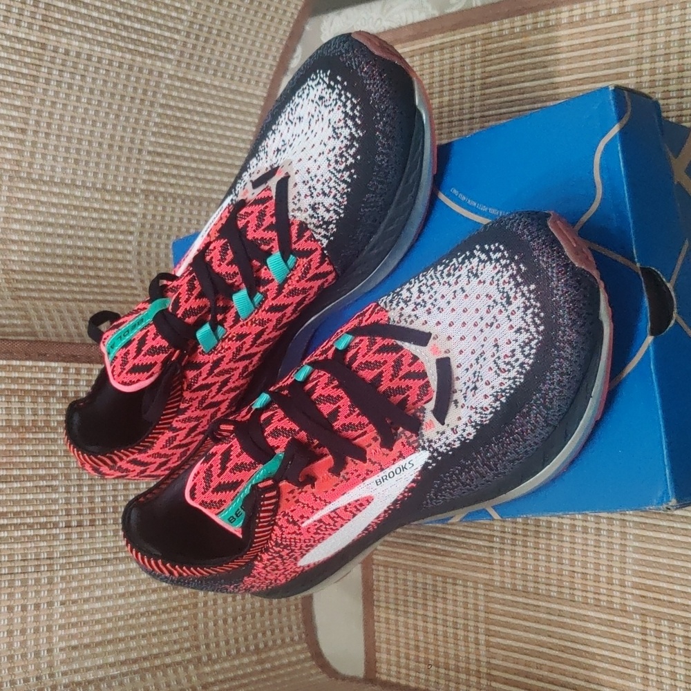 Brooks Bedlam Size 10